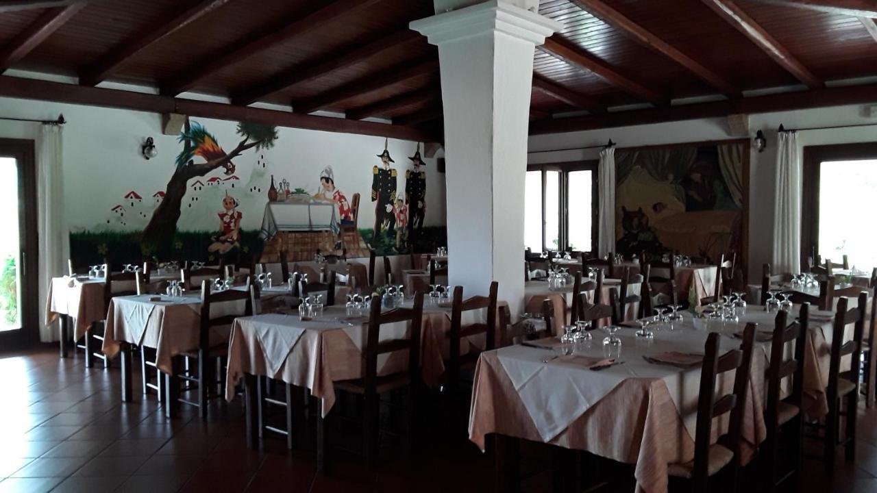 Hotel Pinocchio Arzachena Exteriör bild